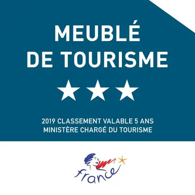 Certificat, récompense, panneau ou autre document affiché dans l'établissement Maison charmante avec vue sur la mer à Locquirec