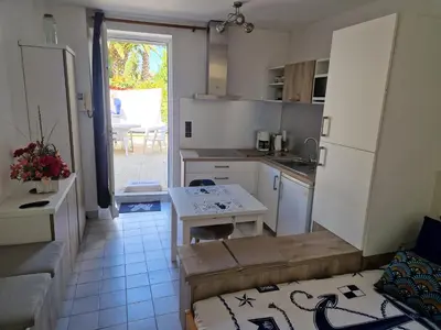 Cuisine ou kitchenette dans l'établissement Résidence Brizeux