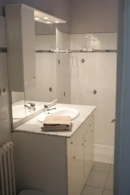Salle de bains dans l'établissement Pension de Kerioual