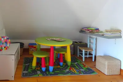 Club pour enfants de l'établissement Holiday Home in Guerlesquin near Lake