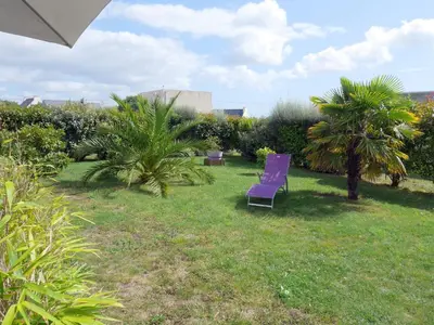 Jardin de l'établissement Holiday Home in Crozon near Sandy Beaches