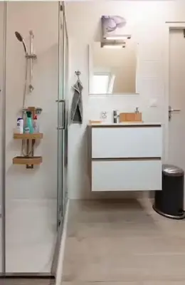 Salle de bains dans l'établissement Envol du Phénix - Studio Phenix 20 m² avec jardin