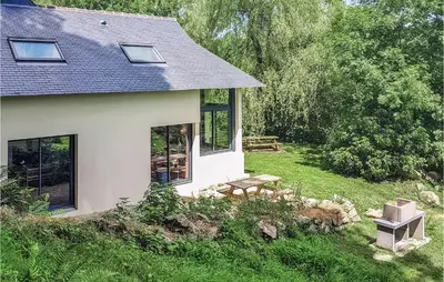 Jardin de l'établissement 3 Bedroom Amazing Home In Bannalec