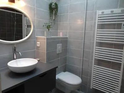 Salle de bains dans l'établissement Ty-Kanndi