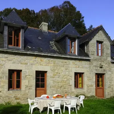 Apartment in Bénodet near Sandy Beaches
