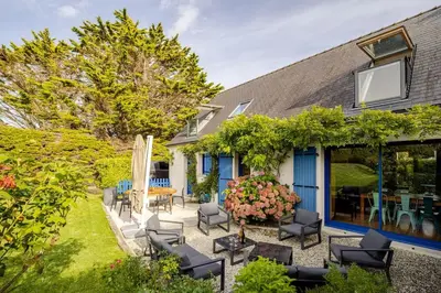 Jardin de l'établissement Maison familiale 11 couchages, proche de La Palue