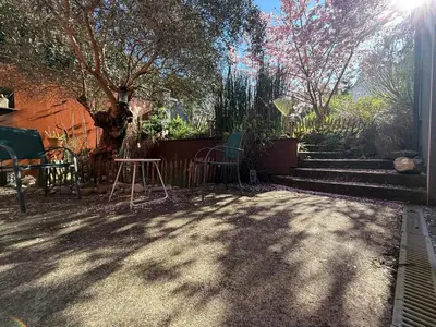 Jardin de l'établissement Rez de Jardin Terrasse Literie Haut de gamme Proche Gare et Hyper Centre