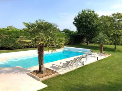 Piscine de l'établissement Holiday Home in Bénodet with Pool & Beaches ou située à proximité