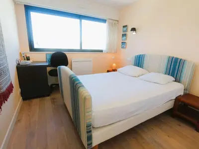 Un ou plusieurs lits dans un hébergement de l'établissement Bénodet, appart. 3*, plage à pied, parking privé - FR-1-481-52