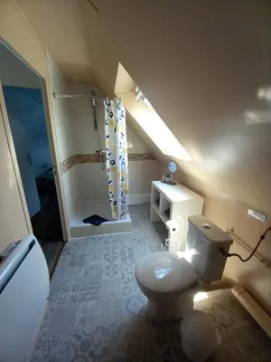 Salle de bains dans l'établissement La Demoiselle du Finistère