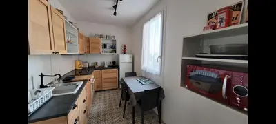 Cuisine ou kitchenette dans l'établissement T2 Brest centre 