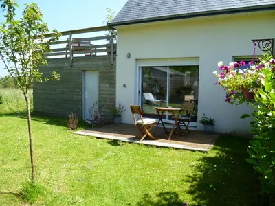 Jardin de l'établissement Roulotte Gîtes O bien-être massage Spa Séjour bien-être en hébergement insolite roulotte Karantez ou en gîtes Melon ou Yock à 800 m des plages