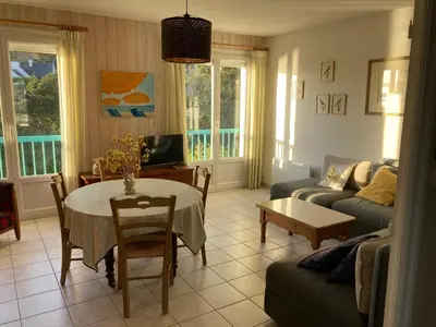 Coin salon dans l'établissement Appartement vue sur mer Morgat centre