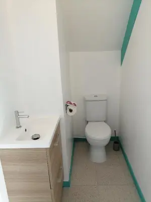 Salle de bains dans l'établissement La Glycine