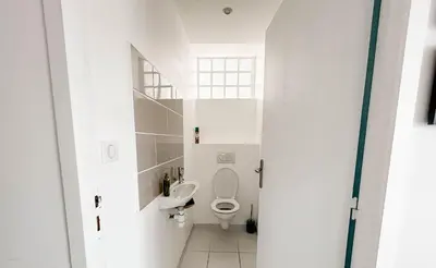 Salle de bains dans l'établissement Ty Maud' calme et spacieux