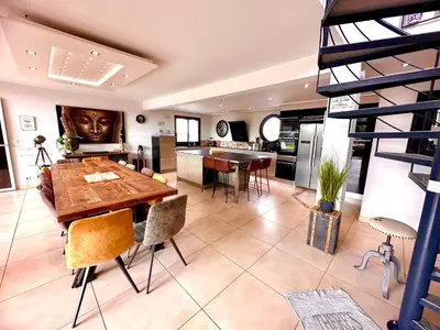 Coin salon dans l'établissement Chambres d'hôtes villa du Sieck plage piscine
