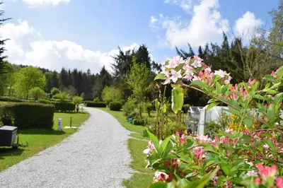 Jardin de l'établissement La Pointe Camping