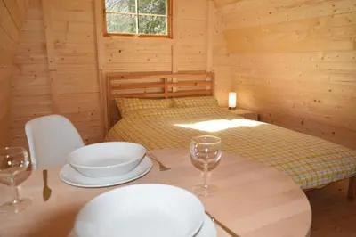 Un ou plusieurs lits dans un hébergement de l'établissement La Pointe Camping