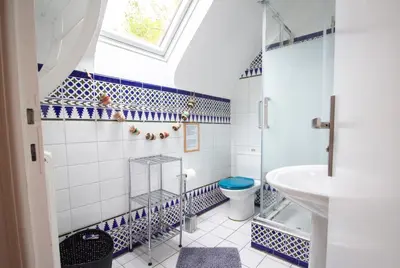 Salle de bains dans l'établissement Gîtes Ty Kelen