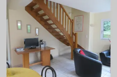 Télévision ou salle de divertissement dans l'établissement Beg Meil