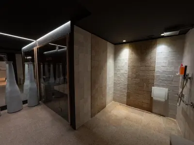 Salle de bains dans l'établissement Les Garennes - Hôtel Spa Bénodet
