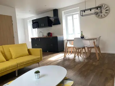 Cuisine ou kitchenette dans l'établissement Appartement calme et chaleureux