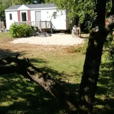 mobil-home à la campagne