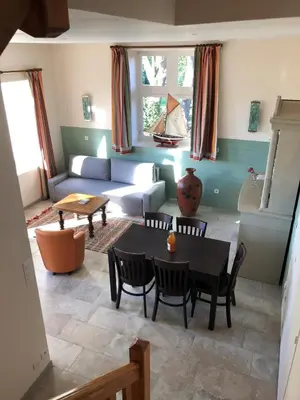 Coin salon dans l'établissement Kerlauma