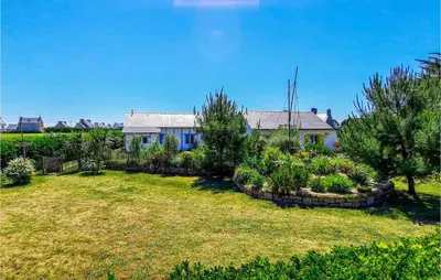 Jardin de l'établissement Nice Home In Plouguerneau With Wifi