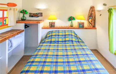 Un ou plusieurs lits dans un hébergement de l'établissement Nice Home In Plouguerneau With Wifi