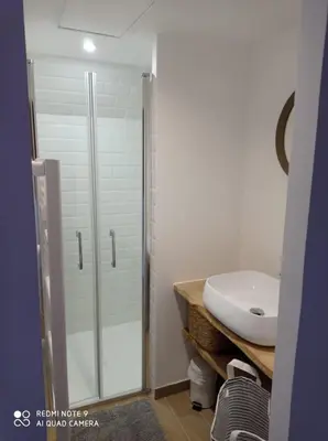 Salle de bains dans l'établissement Les écuries du Nevez