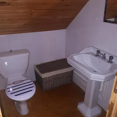 Salle de bains dans l'établissement Ty Kreiz