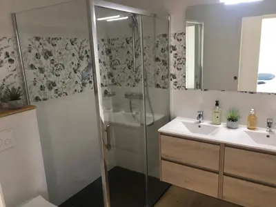 Salle de bains dans l'établissement Villa plaisance