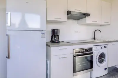 Cuisine ou kitchenette dans l'établissement Le Nominoë - Studio à Lampaul-Plouarzel