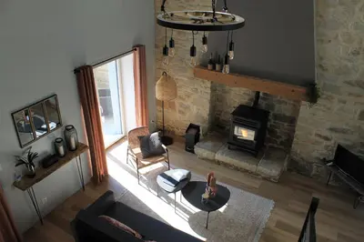 Télévision ou salle de divertissement dans l'établissement Ti Mein Glas, maison proche de Quimper