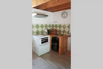 Cuisine ou kitchenette dans l'établissement Cleuziou Vraz