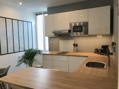 Cuisine ou kitchenette dans l'établissement Studio Chateaulin Centre