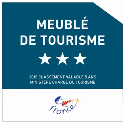 Certificat, récompense, panneau ou autre document affiché dans l'établissement Ty Puns - Gîte écoresponsable dans un espace verdoyant en centre-ville