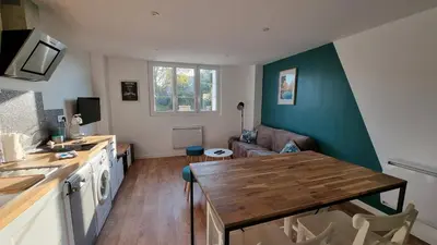Cuisine ou kitchenette dans l'établissement Vacances Ô Loch - Studio à 200 mètres de la plage - Le Cap Coz Fouesnant