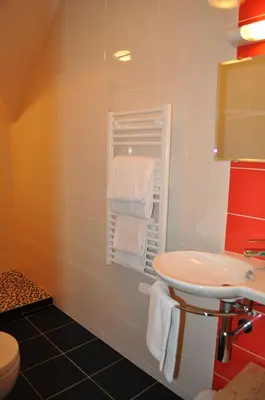 Salle de bains dans l'établissement Hôtel de la Baie des Trépassés
