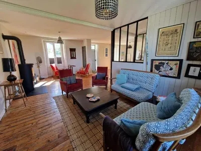 Coin salon dans l'établissement Holiday Home in Locquirec near Sandy Beach