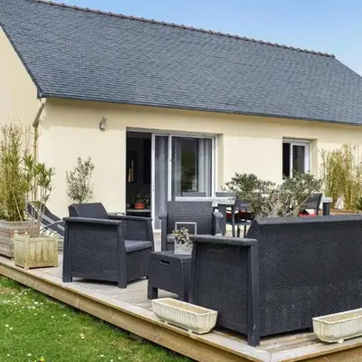 3 Bedroom Gorgeous Home In Milizac