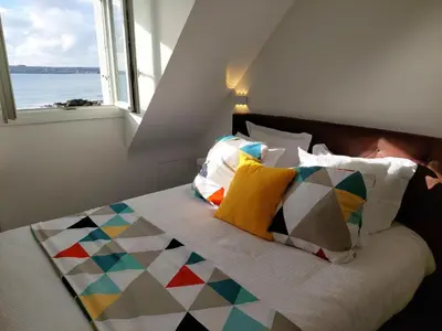 Un ou plusieurs lits dans un hébergement de l'établissement Holiday Home in Brittany with Sea Views