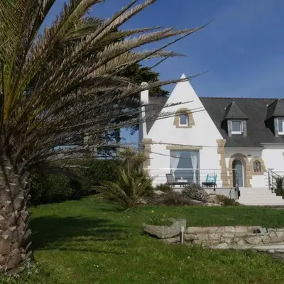 Holiday Home in Brittany with Sea Views