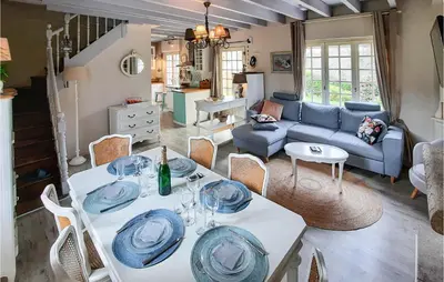 Coin salon dans l'établissement 2 Bedroom Beautiful Home In Pleuven