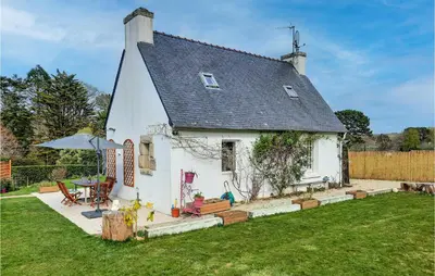 Jardin de l'établissement 2 Bedroom Beautiful Home In Pleuven