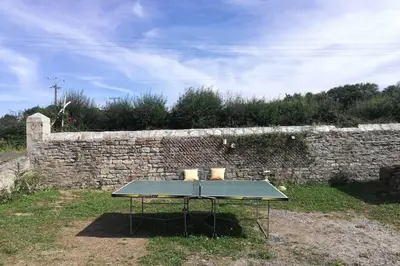 Tennis de table au sein de l'établissement 16Bis 1ch, 2-4pers, jardin Les Gîtes Bigoudens ou à proximité