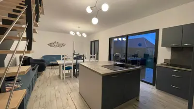 Cuisine ou kitchenette dans l'établissement Domaine de Kerantroad