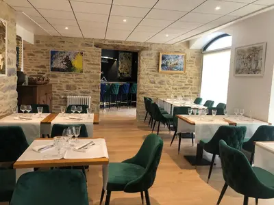 Coin salon dans l'établissement L'Otentik Restaurant Chambres d'Hôtes