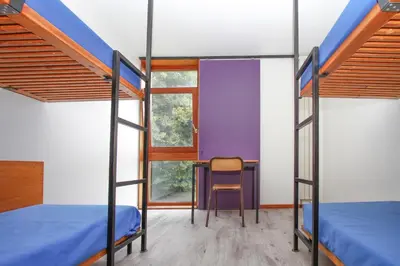 Un ou plusieurs lits dans un hébergement de l'établissement OSTAL Brest - Auberge de jeunesse du Moulin Blanc